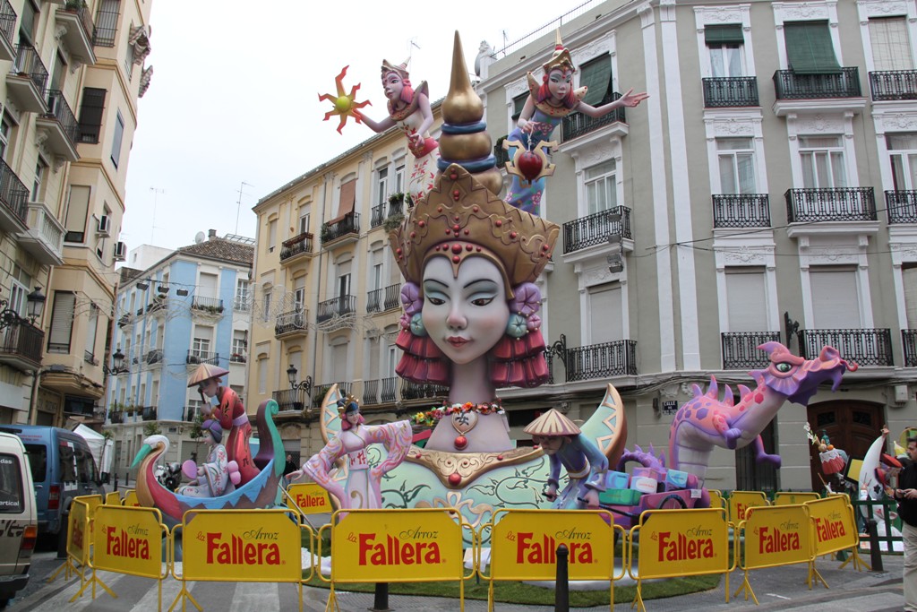 Totfalles: Doctor Serrano-Carlos Cervera